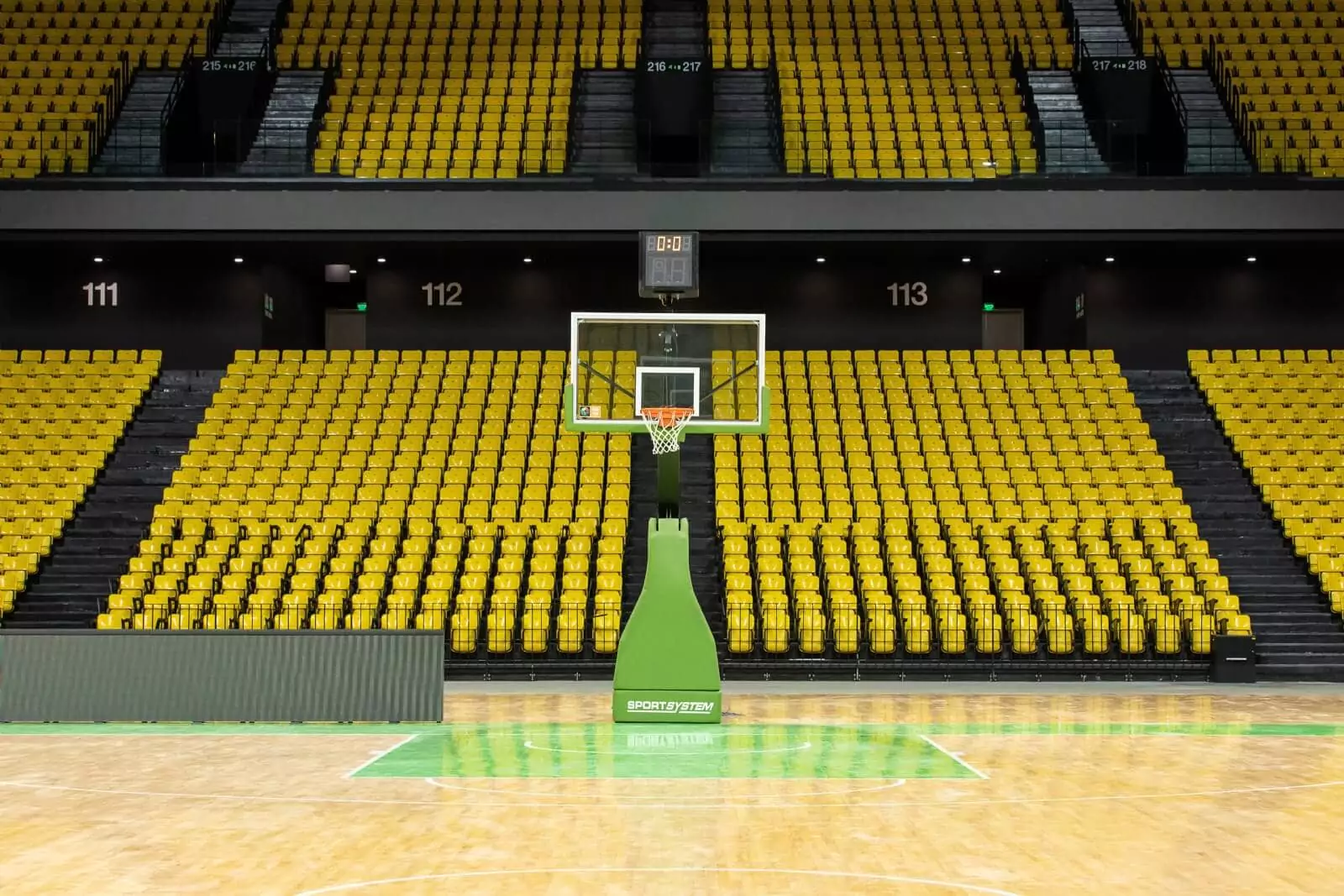 Tribün Koltukları: Modeller, Özellikler ve Kullanım Alanları